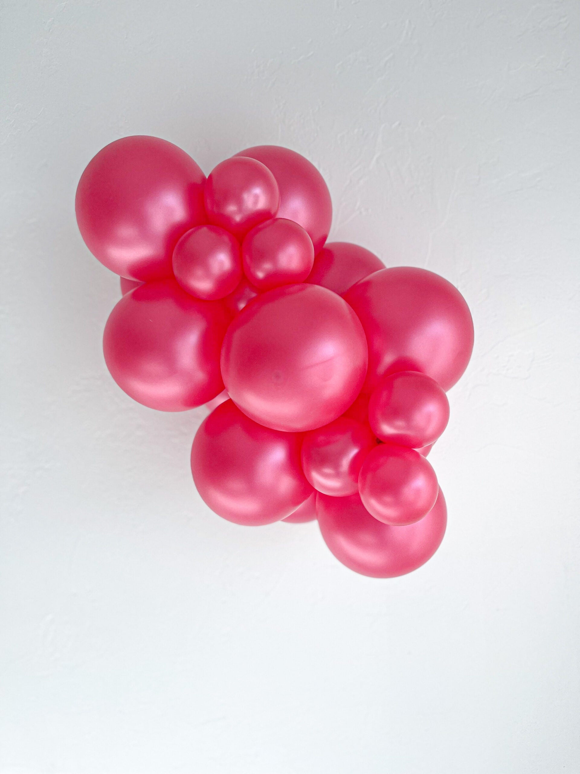 Tuf Tex Metallic Fuchsia Balloons