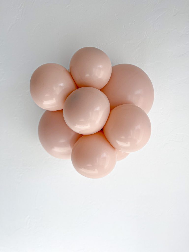 TUFTEX Cameo balloons – inflated color cluster