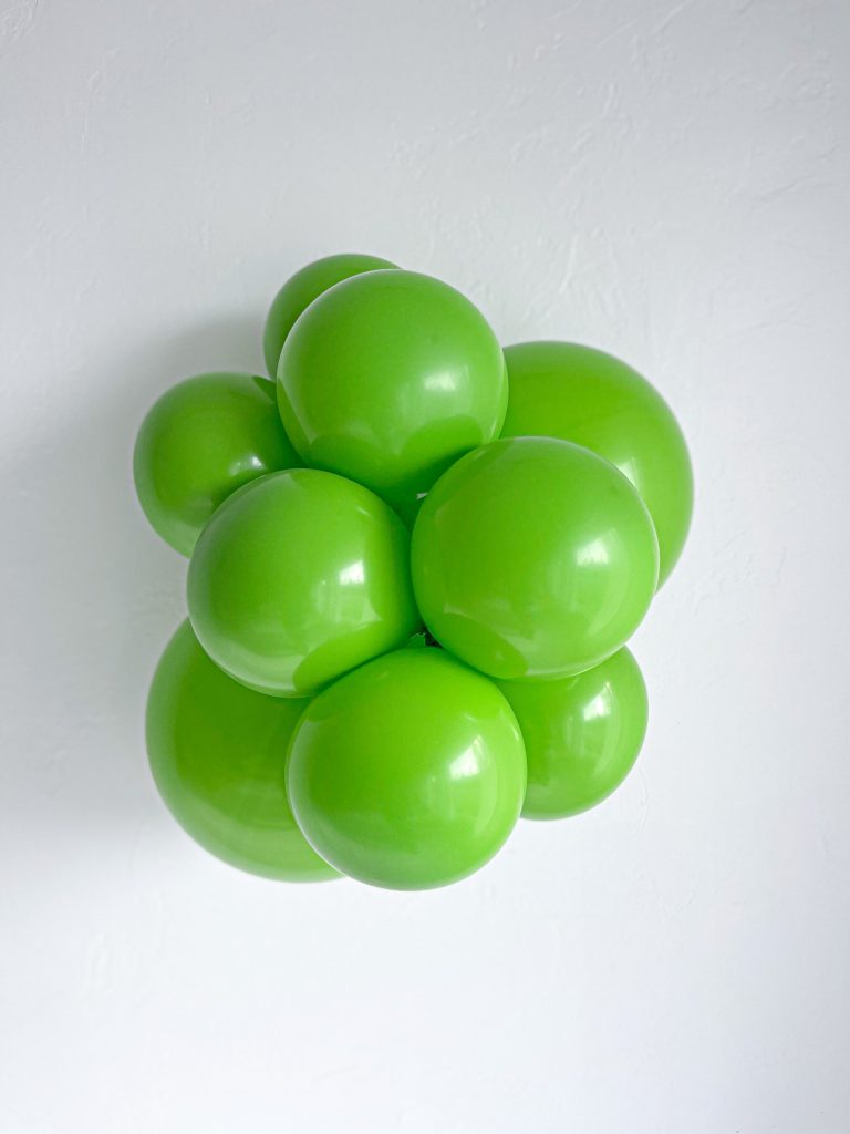 TUFTEX Lime Green balloons – inflated color cluster
