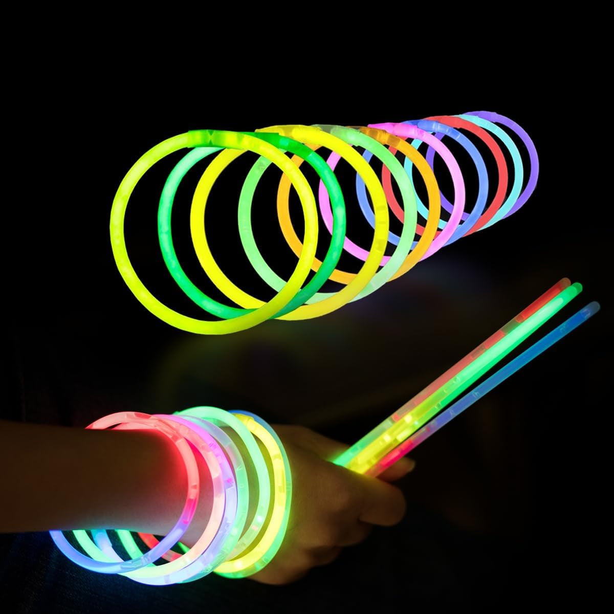 820 Pcs Glow Sticks Bulk, Glow in the Dark Party Supplies, Festival Accessories & More, Bulk Party Favors, Camping Games, Party Favors, Emergency Supplies